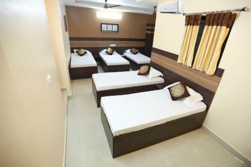 Hostal S4 Residency