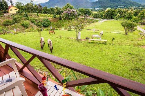 Hotel E-outfitting Pai Resort