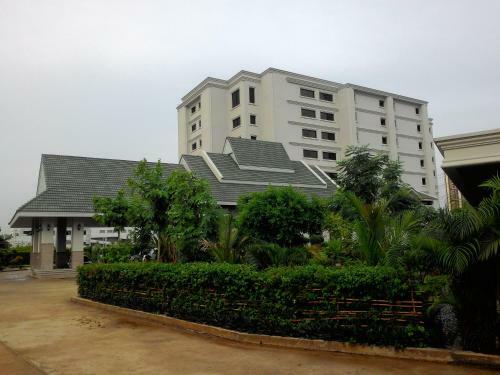 Pearl Resort & Hotel