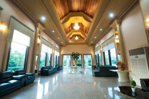 Pearl Resort & Hotel