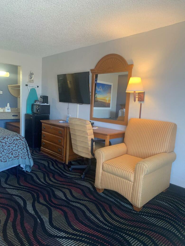 Hotel Days Inn South
