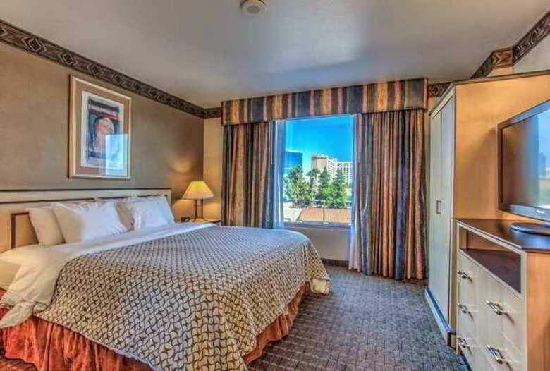 Hotel Embassy Suites Convention Center Las Vegas