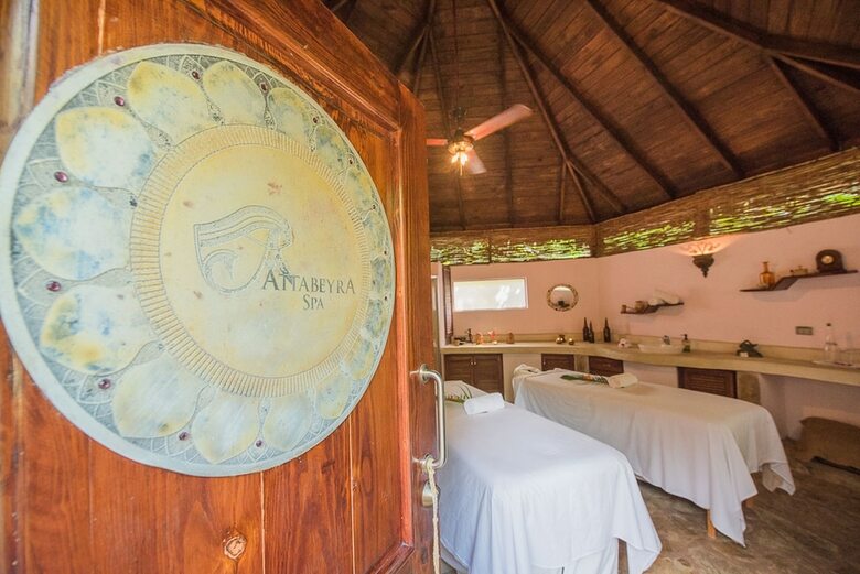 Hotel Natura Caba�as Boutique & Spa (.)