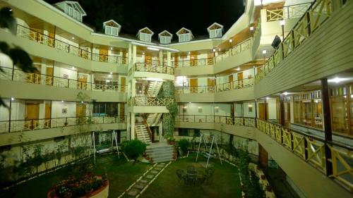 Hotel Snow Valley Resorts Manali