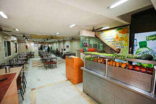 Hostal Season 4 Guest House