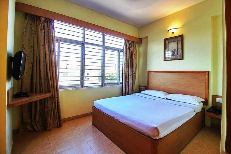 Hotel Roopa