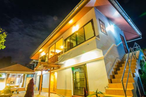 Hotel Baanrimnam Resort Trat