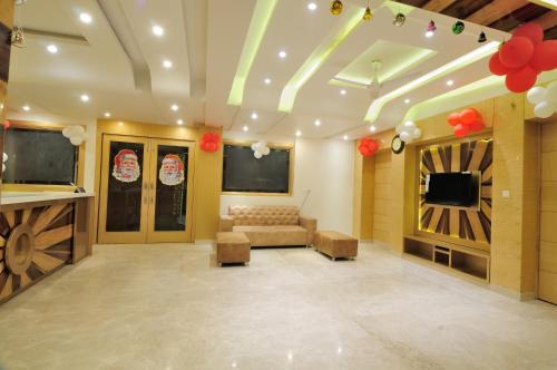 Hotel The Gold Inn Paharganj