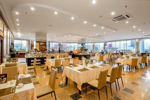 One Opera Danang Hotel