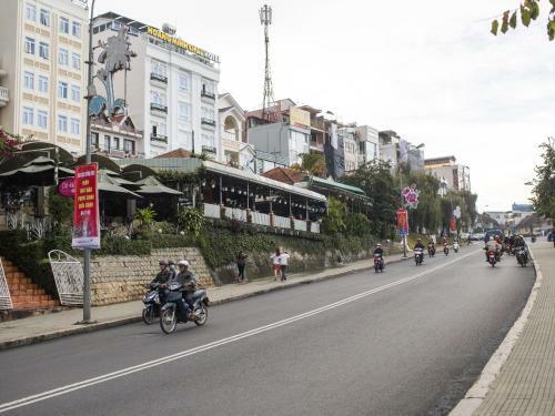 Hotel Hoang Minh Chau