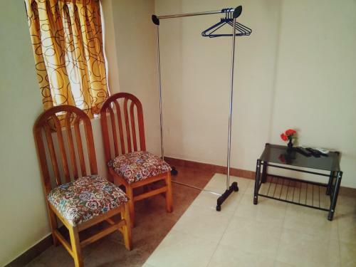 Hostal Menezes House