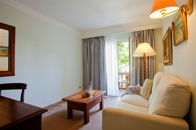 Hotel Cala Sant Vicen�