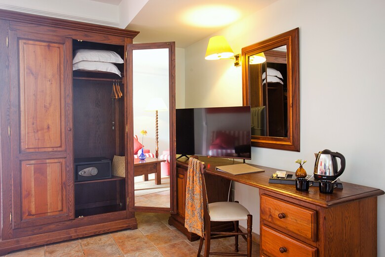 Hotel Cala Sant Vicen�