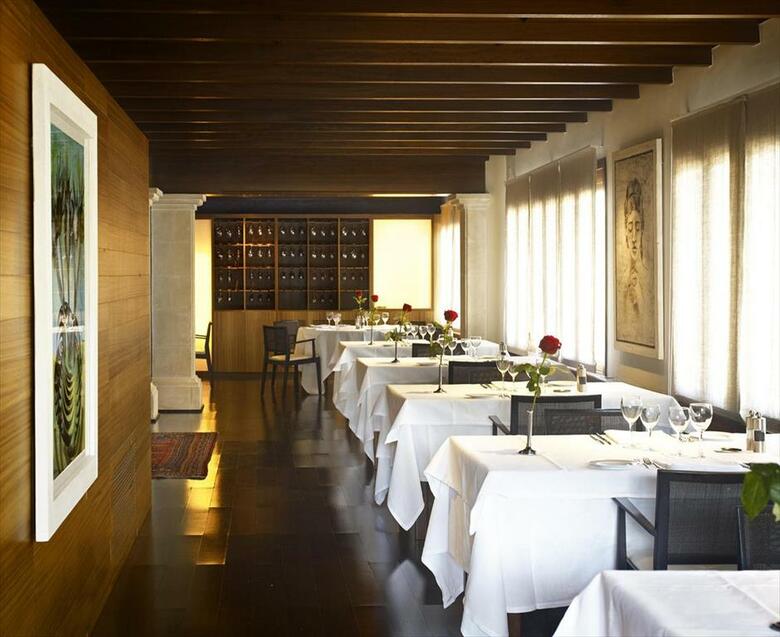 Hotel Cala Sant Vicen�