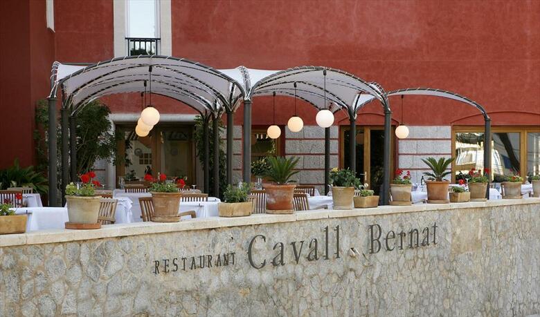 Hotel Cala Sant Vicen�