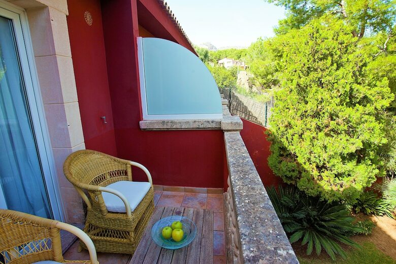Hotel Cala Sant Vicen�