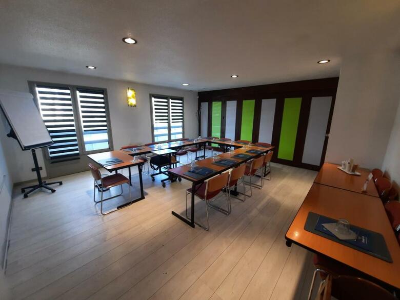 Hotel Campanile Metz Est Technopole