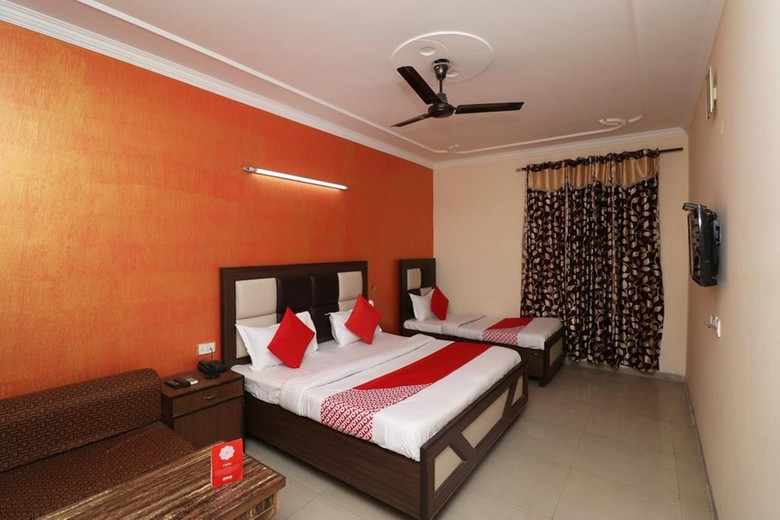 Airport Hotel Mayank Residency