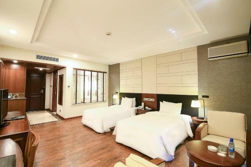 Sai Gon Ha Long Hotel