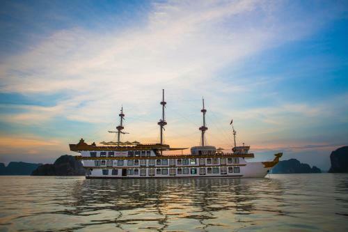 Dragon Legend Cruise