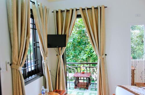 Cam Nam Homestay