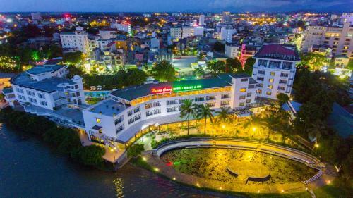 Huong Giang Hotel Resort & Spa