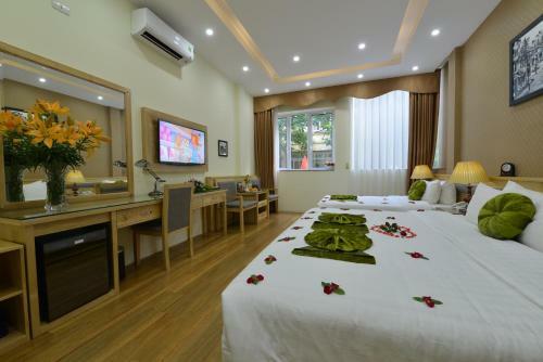 Blue Hanoi Inn Hotel