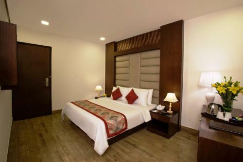 Hotel Taurus Sarovar Portico