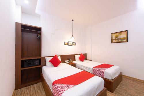 Hostal Happy Moon Guest House