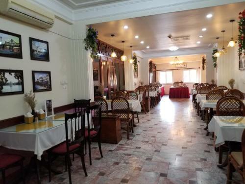 Camellia Hotel
