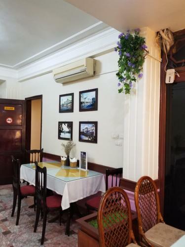 Camellia Hotel