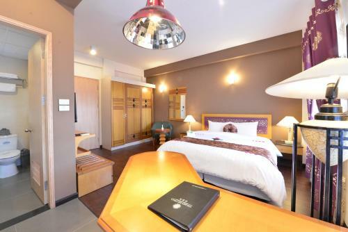 Golden Sun Villa Hotel