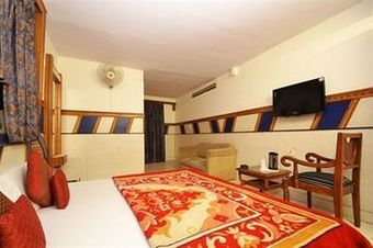 Anoop Hotel