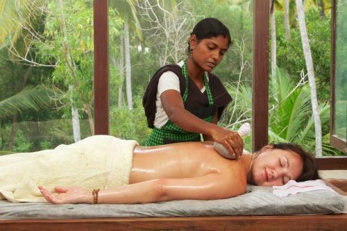 Hotel Isola Di Cocco Ayurvedic Beach Resort