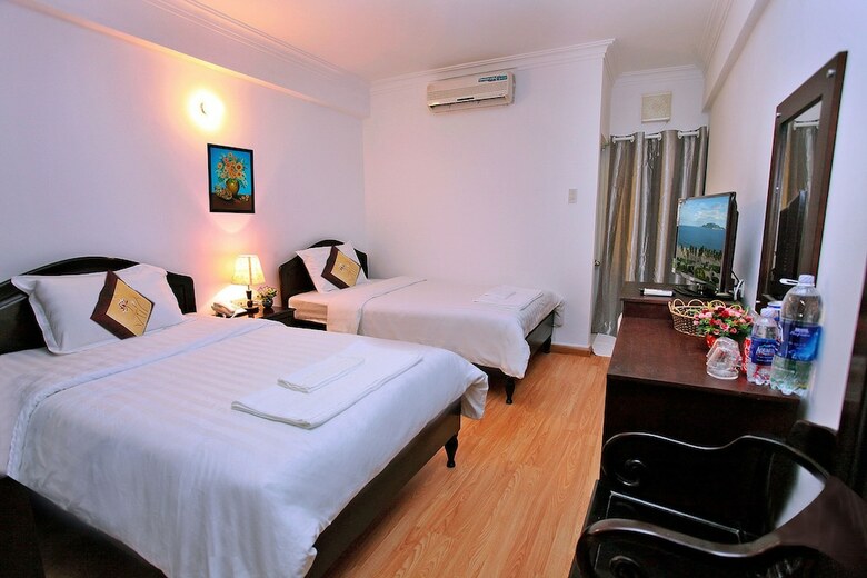 Pho Bien Hotel