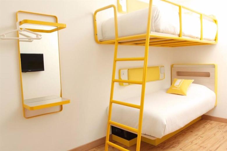 Hotel Bloomrooms @ New Delhi Railway Station