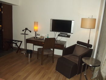St Laurn Business Hotel