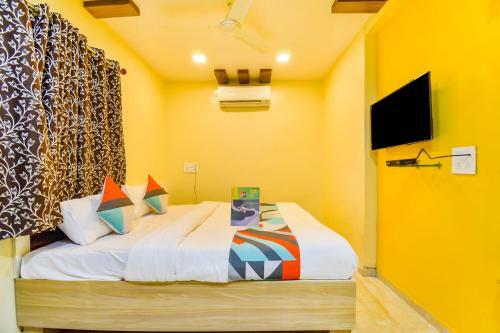 Hotel Fabexpress Gandharva Residency