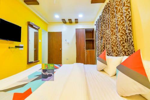 Hotel Fabexpress Gandharva Residency
