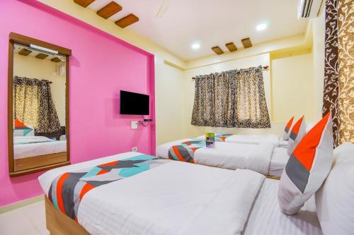 Hotel Fabexpress Gandharva Residency