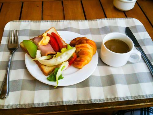 Golden Wind Hotel