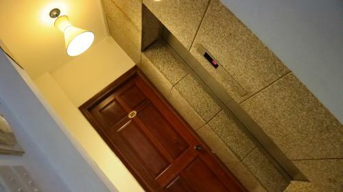 Smiley Apartment 3