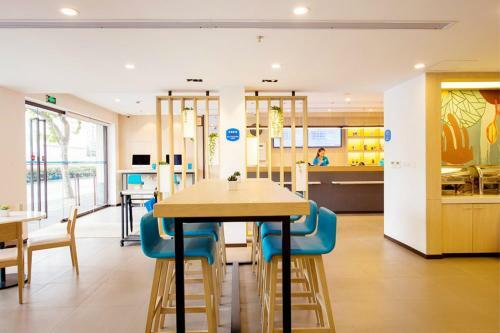 Hotel Hanting Express Jiaxing New Cultural Square
