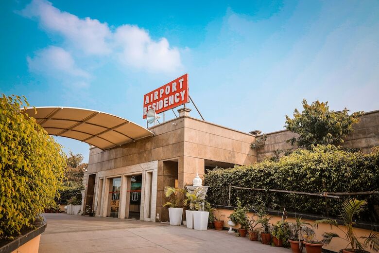 Hotel Airport Residency