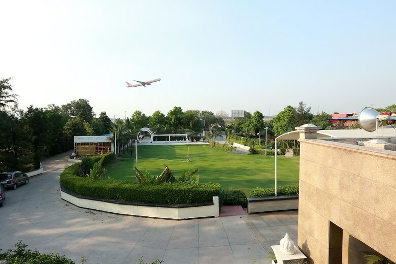 Hotel Airport Residency