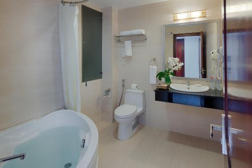 Silverland Central Hotel & Spa