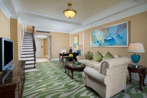 Hotel Crowne Plaza Ocean Spring Resort