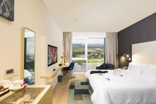 Liberty Central Saigon Riverside Hotel