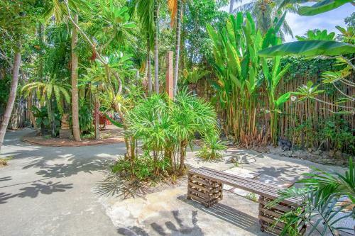 Freedom Hostels@phi Phi