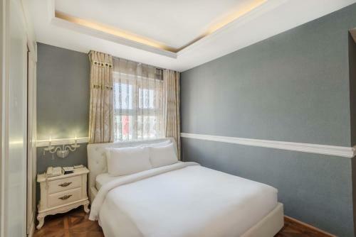 Hotel A & Em - 280 Le Thanh Ton